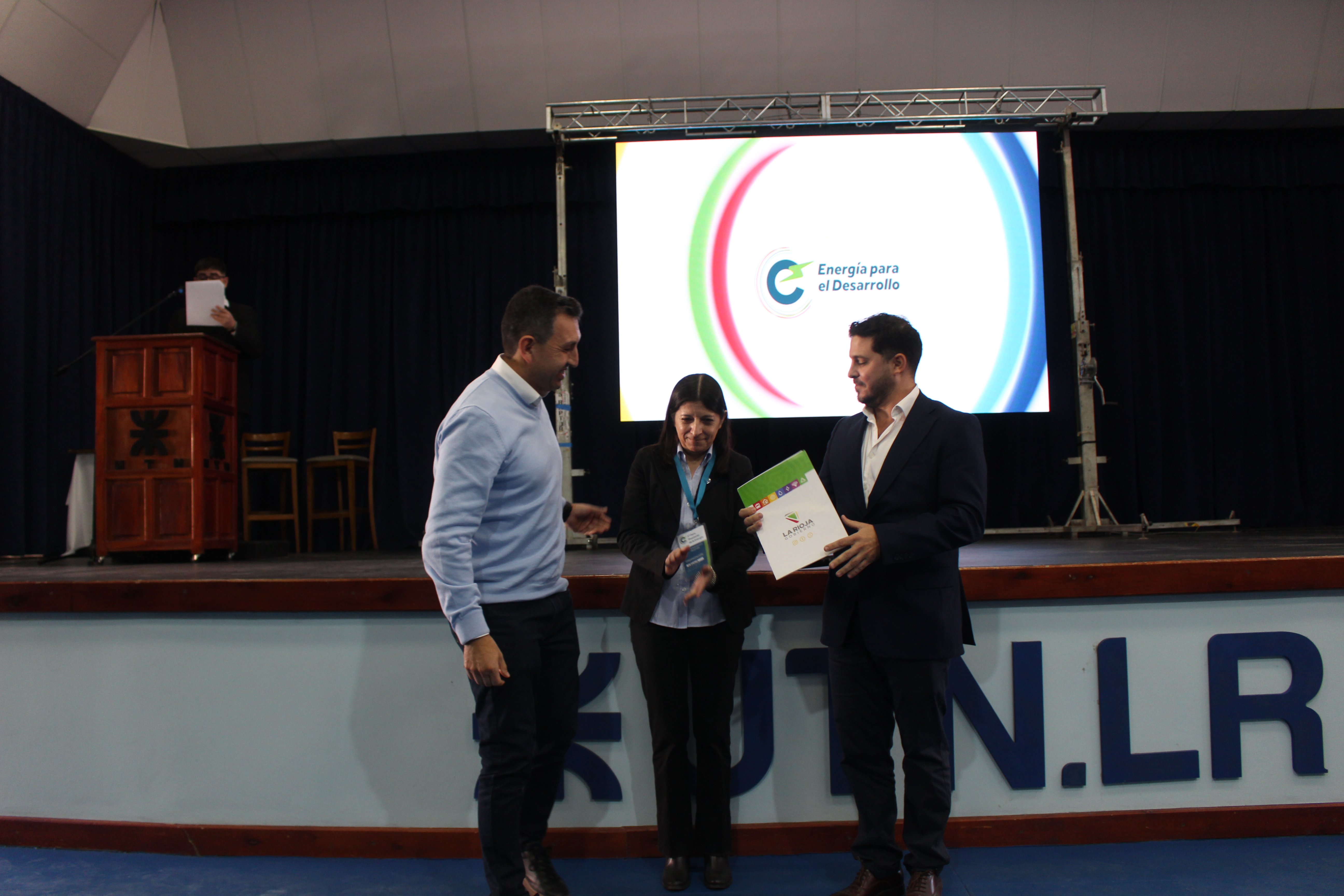Imagen carrusel 210